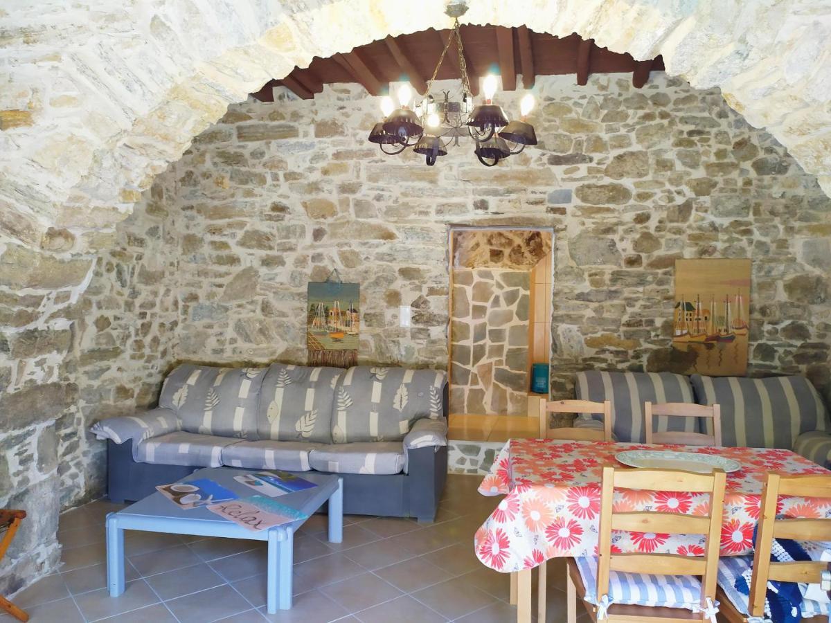 Traditional Family House, Ground Floor With Yard Koronos Dış mekan fotoğraf