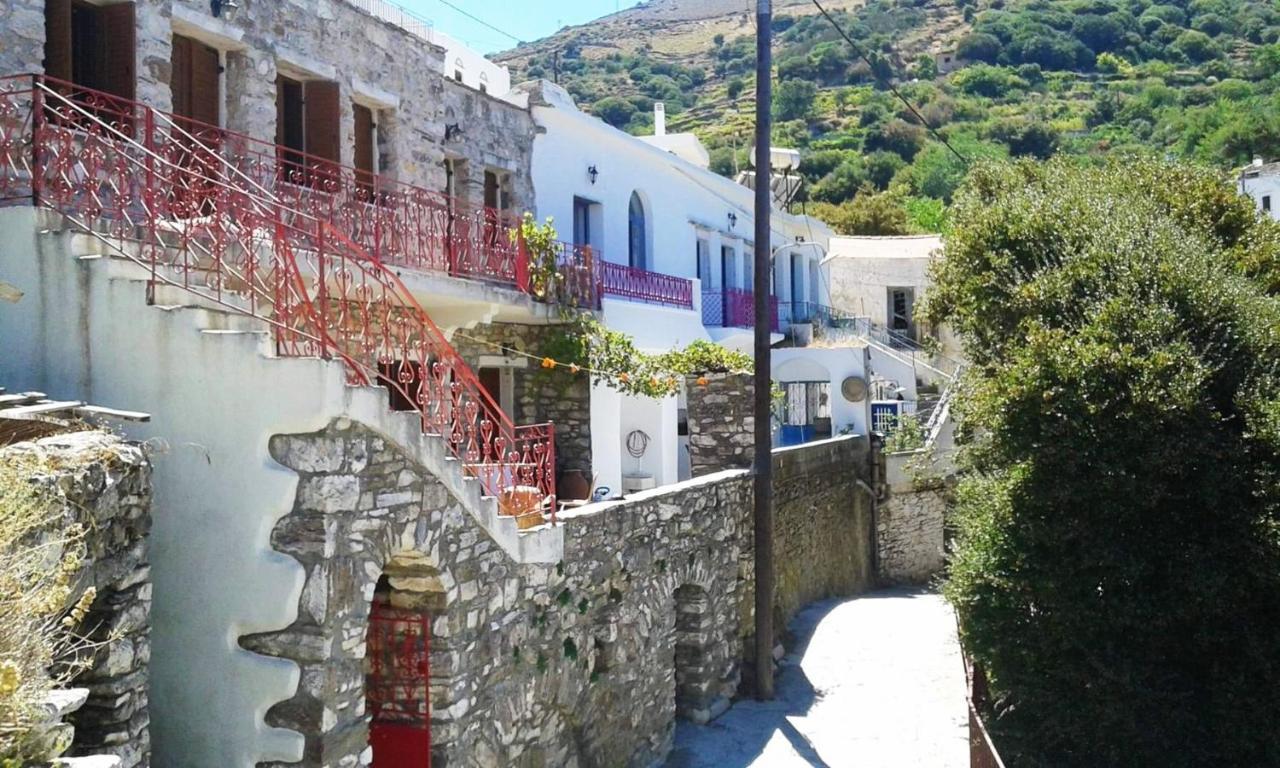 Traditional Family House, Ground Floor With Yard Koronos Dış mekan fotoğraf